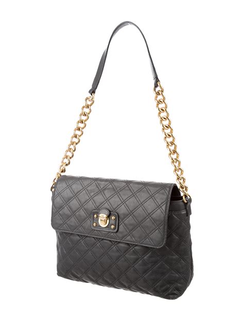 marc jacobs quilted shoulder bag.